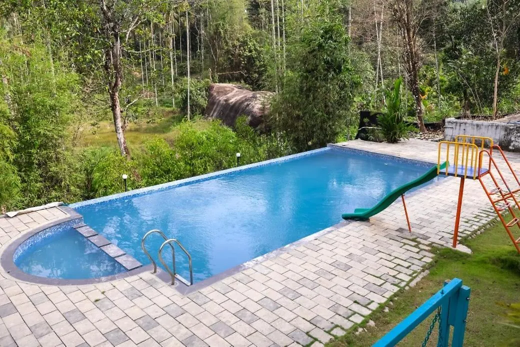 Lexbey Pool Villa Kalpatta