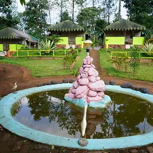  Resort Whispering Woods